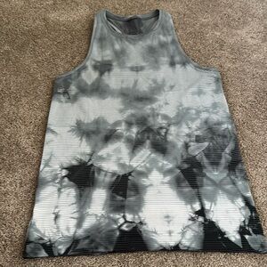 GUC Swiftly Tech Tie Dye Tank Size 8